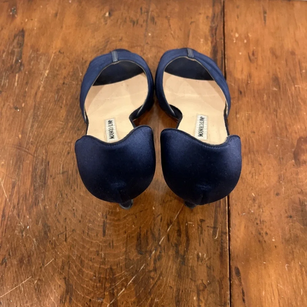 MANOLO BLAHNIK d'Orsay Navy Blue Satin Silver Pumps 37.5 Wedding, Authentic